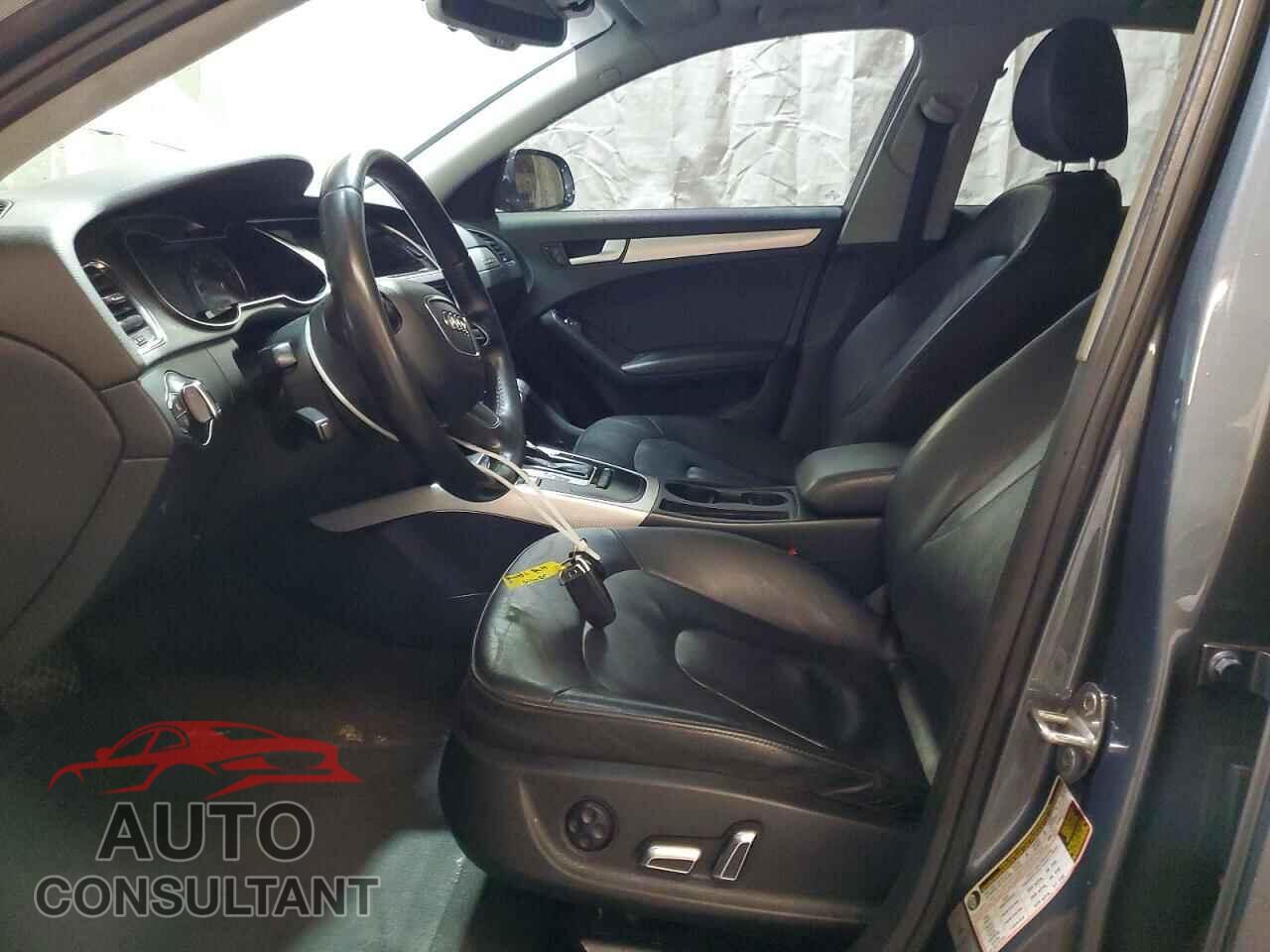 AUDI A4 2013 - WAUFFAFL9DN006868