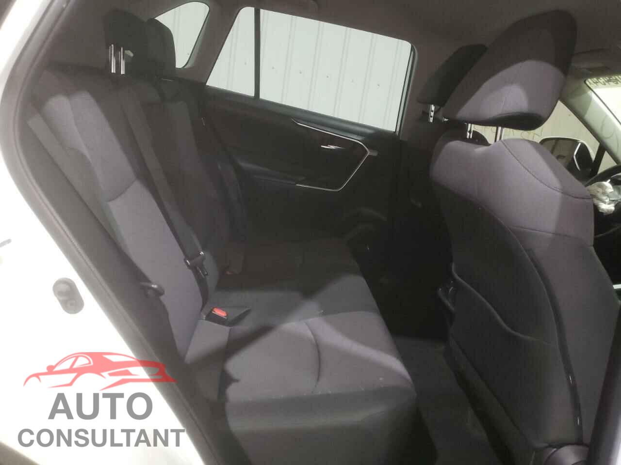 TOYOTA RAV4 2020 - JTMP1RFV2LD048633