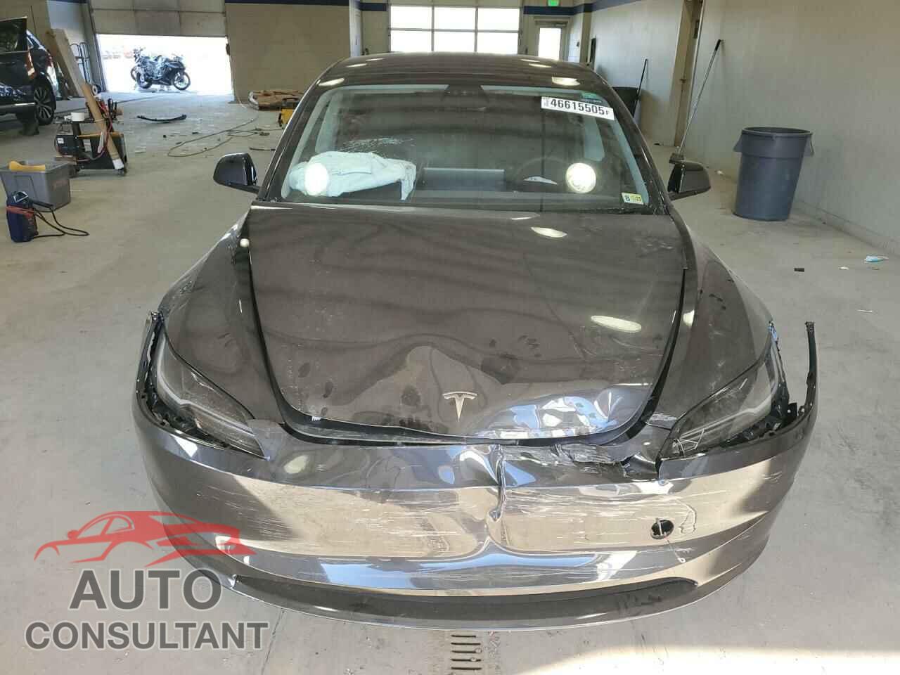 TESLA MODEL 3 2024 - 5YJ3E1EA5RF843020