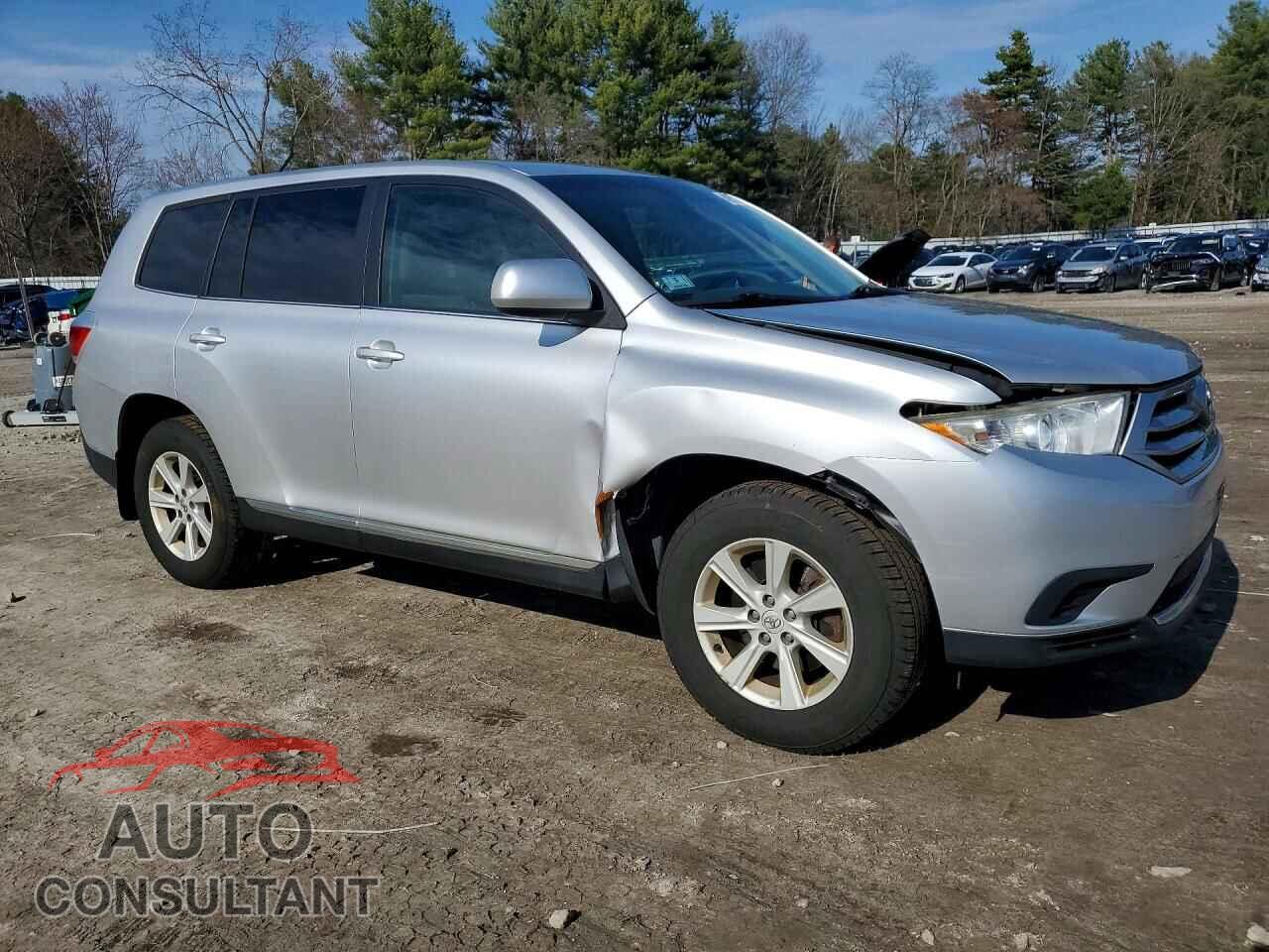 TOYOTA HIGHLANDER 2013 - 5TDBK3EH8DS244520