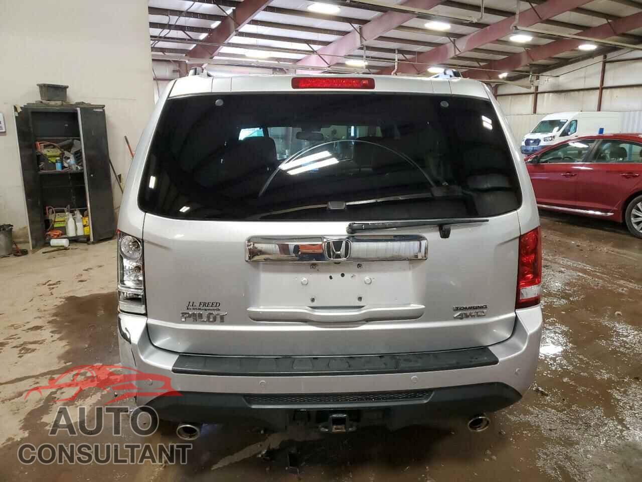 HONDA PILOT 2013 - 5FNYF4H90DB077664