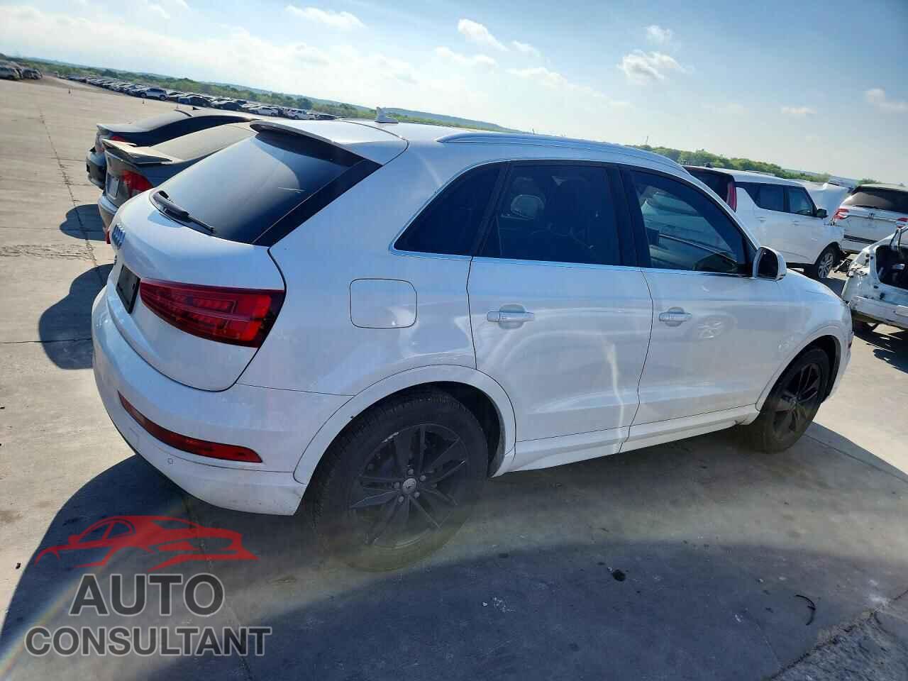 AUDI Q3 2016 - WA1BFCFS7GR008601