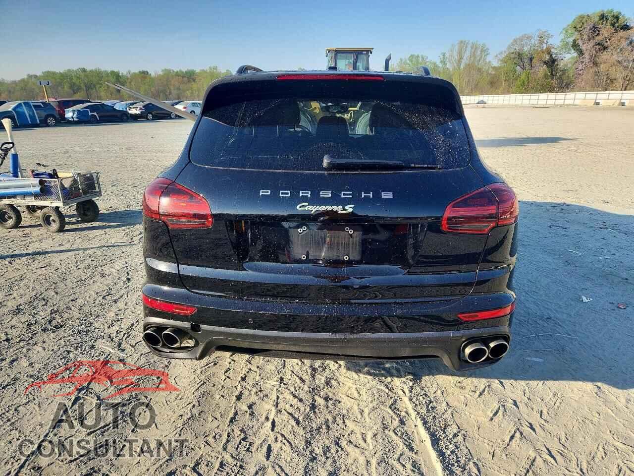 PORSCHE CAYENNE 2018 - WP1AE2A29JLA72783