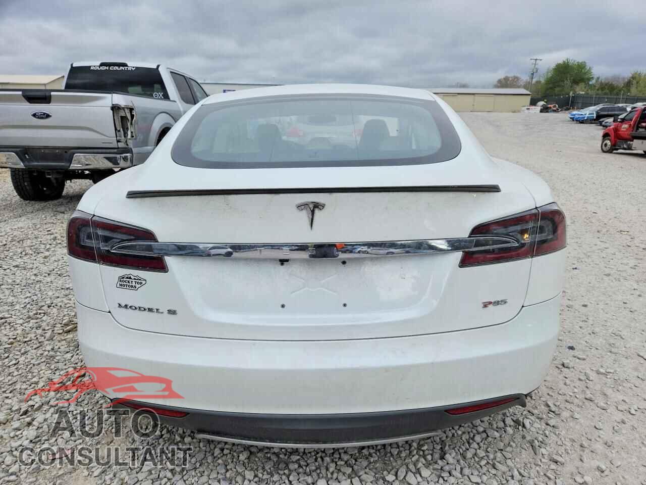 TESLA MODEL S 2013 - 5YJSA1DP0DFP04662