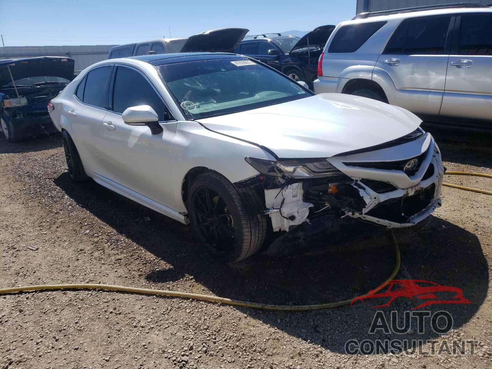 TOYOTA CAMRY 2018 - 4T1B61HKXJU131316