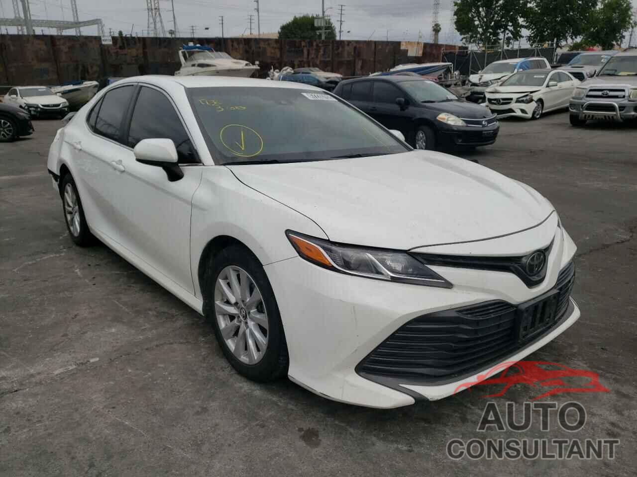 TOYOTA CAMRY 2018 - 4T1B11HK3JU009539