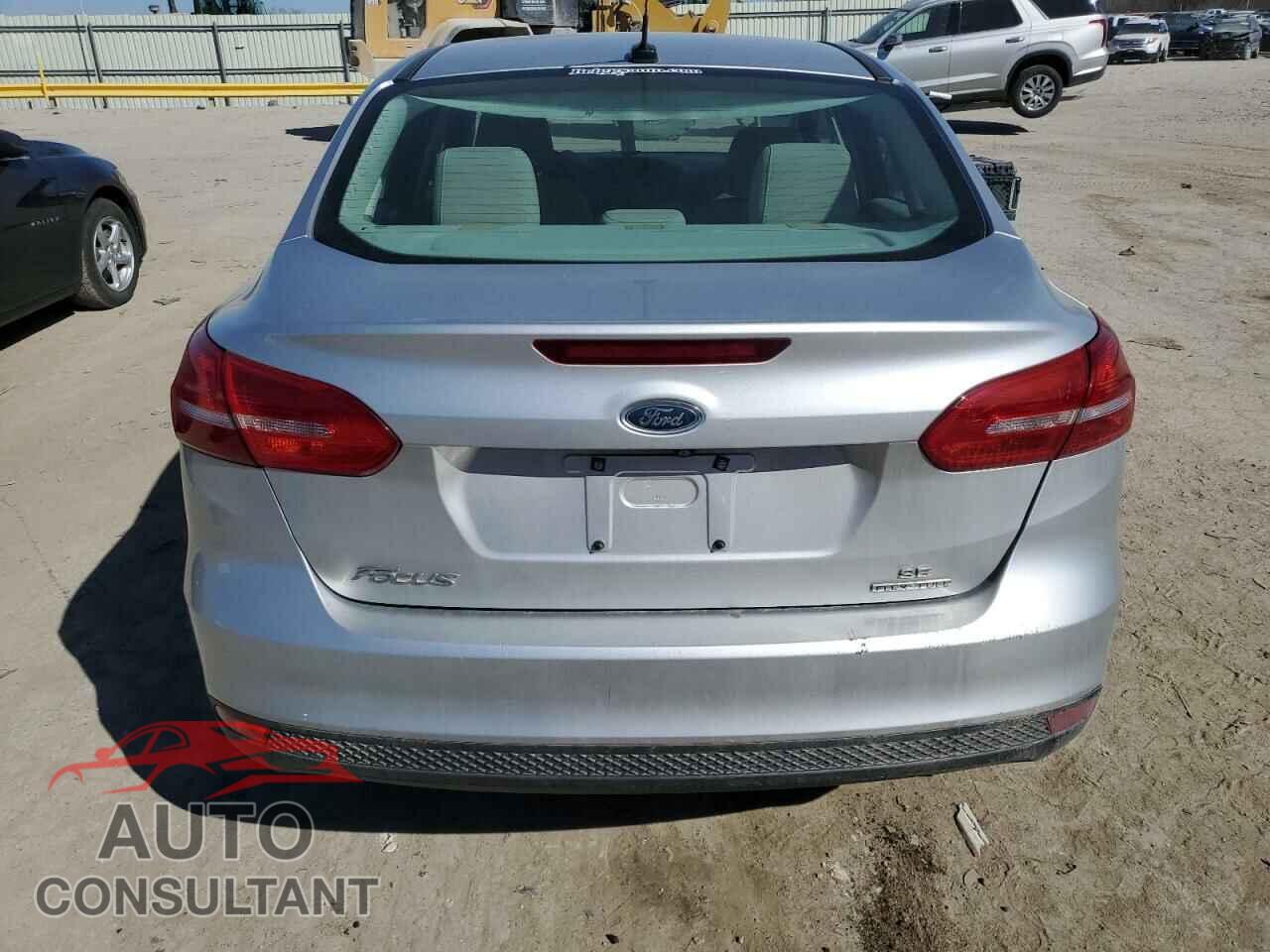 FORD FOCUS 2015 - 1FADP3F28FL343997