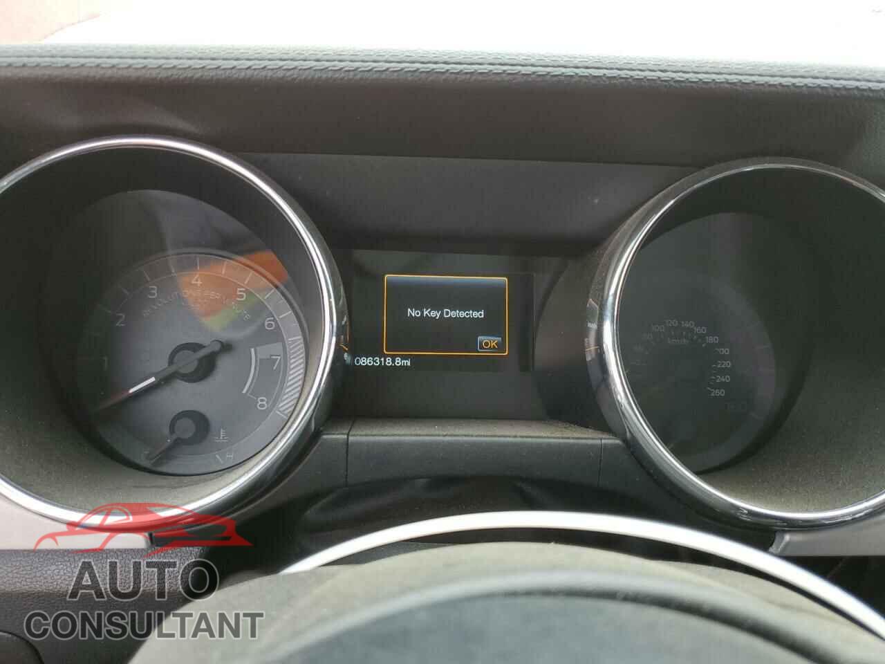 FORD MUSTANG 2015 - 1FA6P8CF3F5338367
