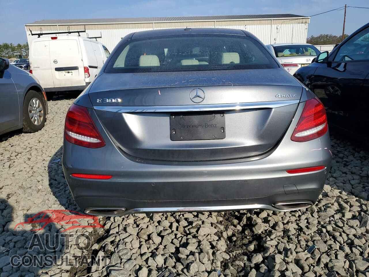 MERCEDES-BENZ E-CLASS 2018 - WDDZF4KB5JA323733