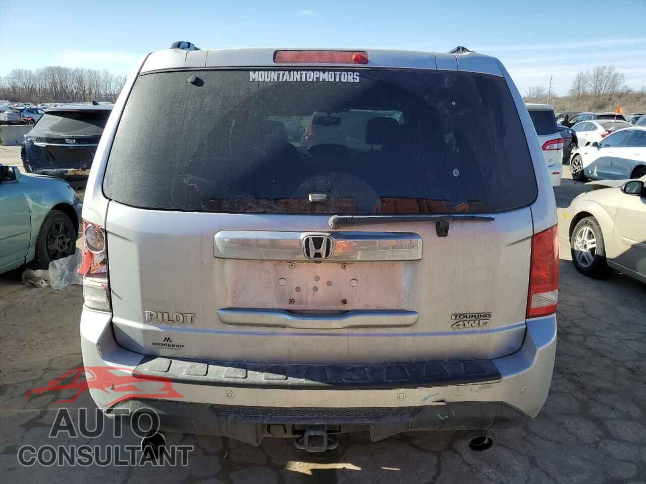 HONDA PILOT 2014 - 5FNYF4H98EB051654