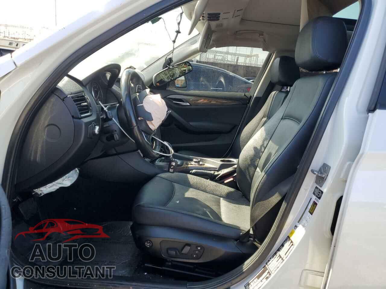BMW X1 2014 - WBAVL1C56EVY20892