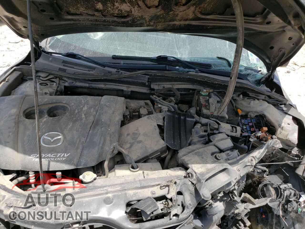 MAZDA 3 2017 - 3MZBN1U75HM123709