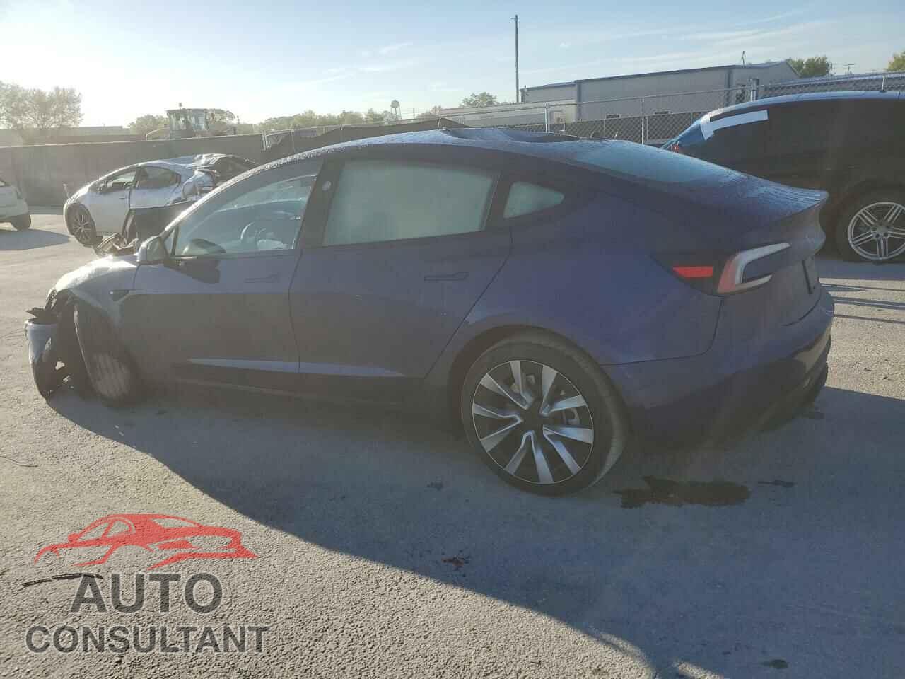 TESLA MODEL 3 2024 - 5YJ3E1EA9RF868731