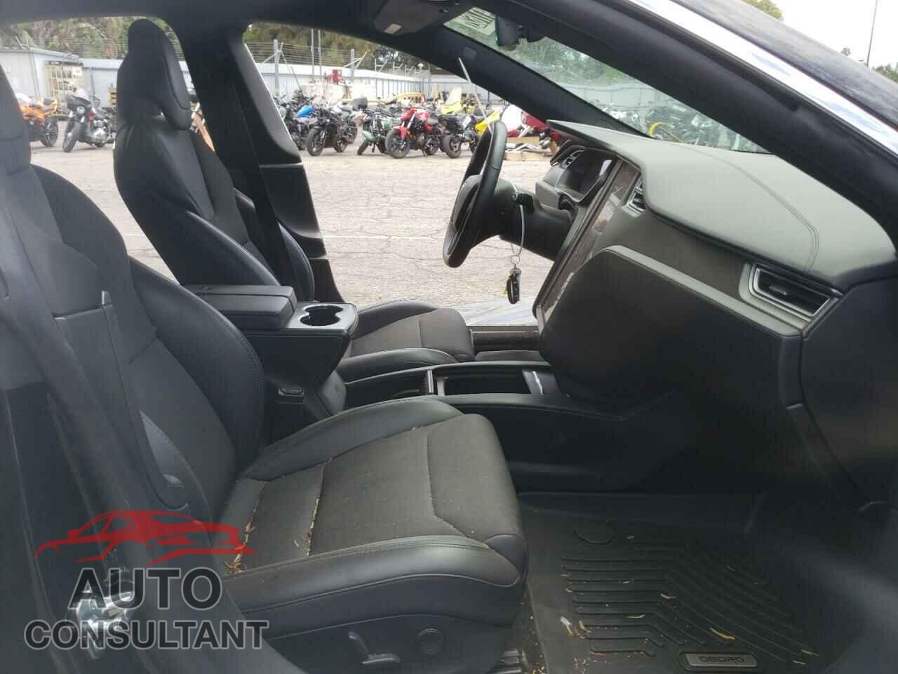 TESLA MODEL S 2018 - 5YJSA1E29JF280820