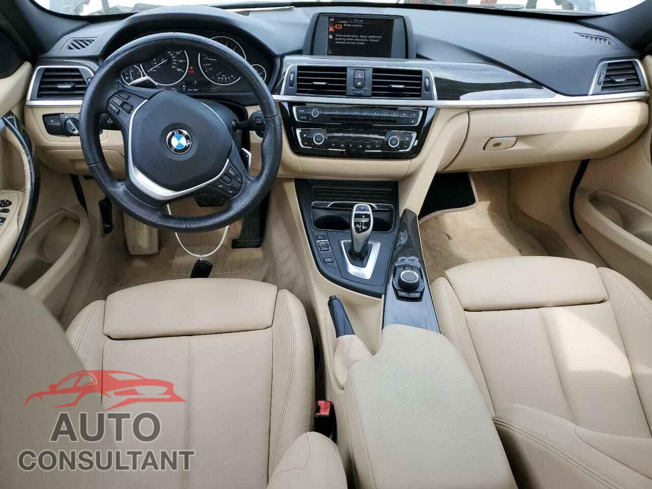 BMW 3 SERIES 2016 - WBA8E3G52GNU01129