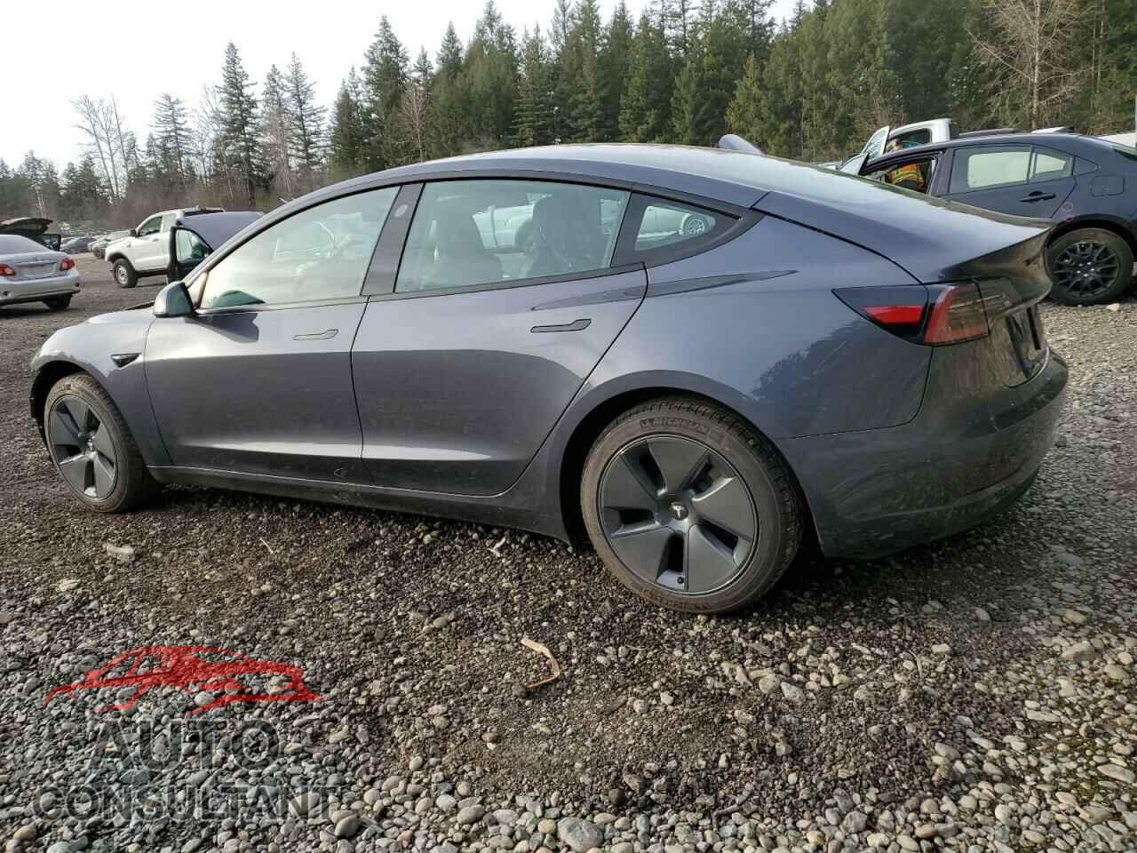 TESLA MODEL 3 2023 - 5YJ3E1EA1PF679696