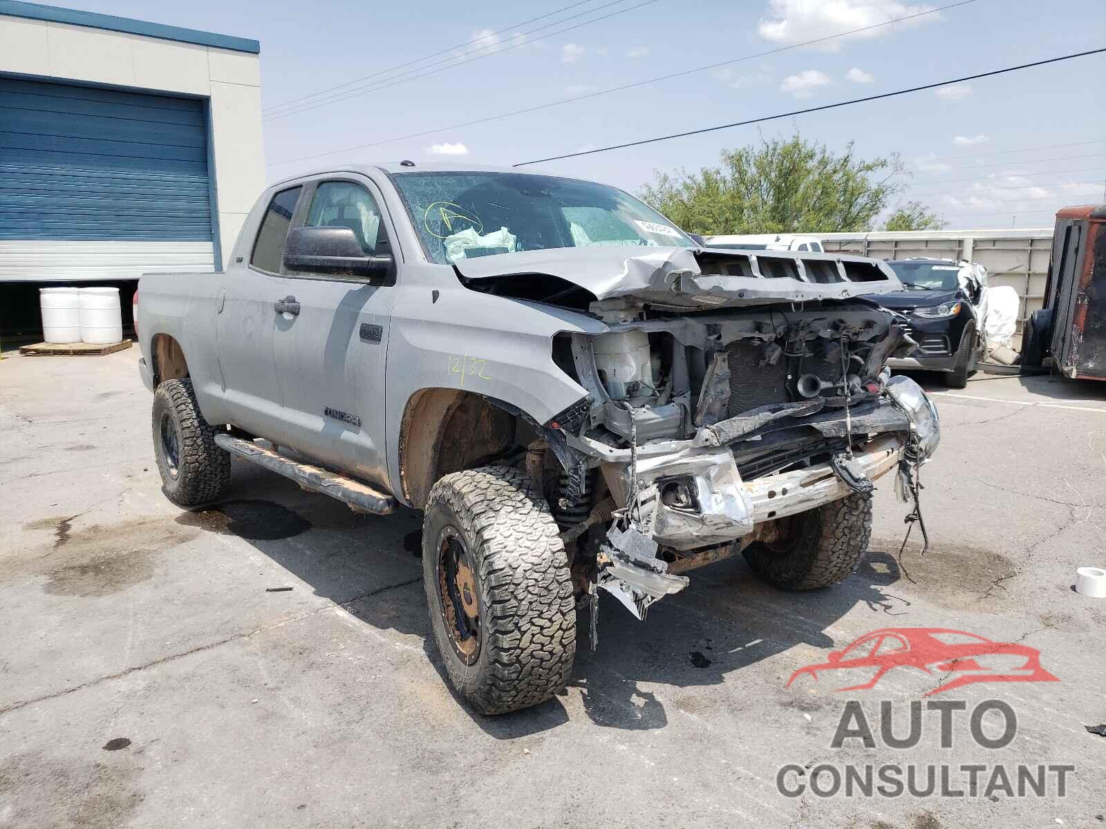 TOYOTA TUNDRA 2019 - 5TFUW5F19KX811755