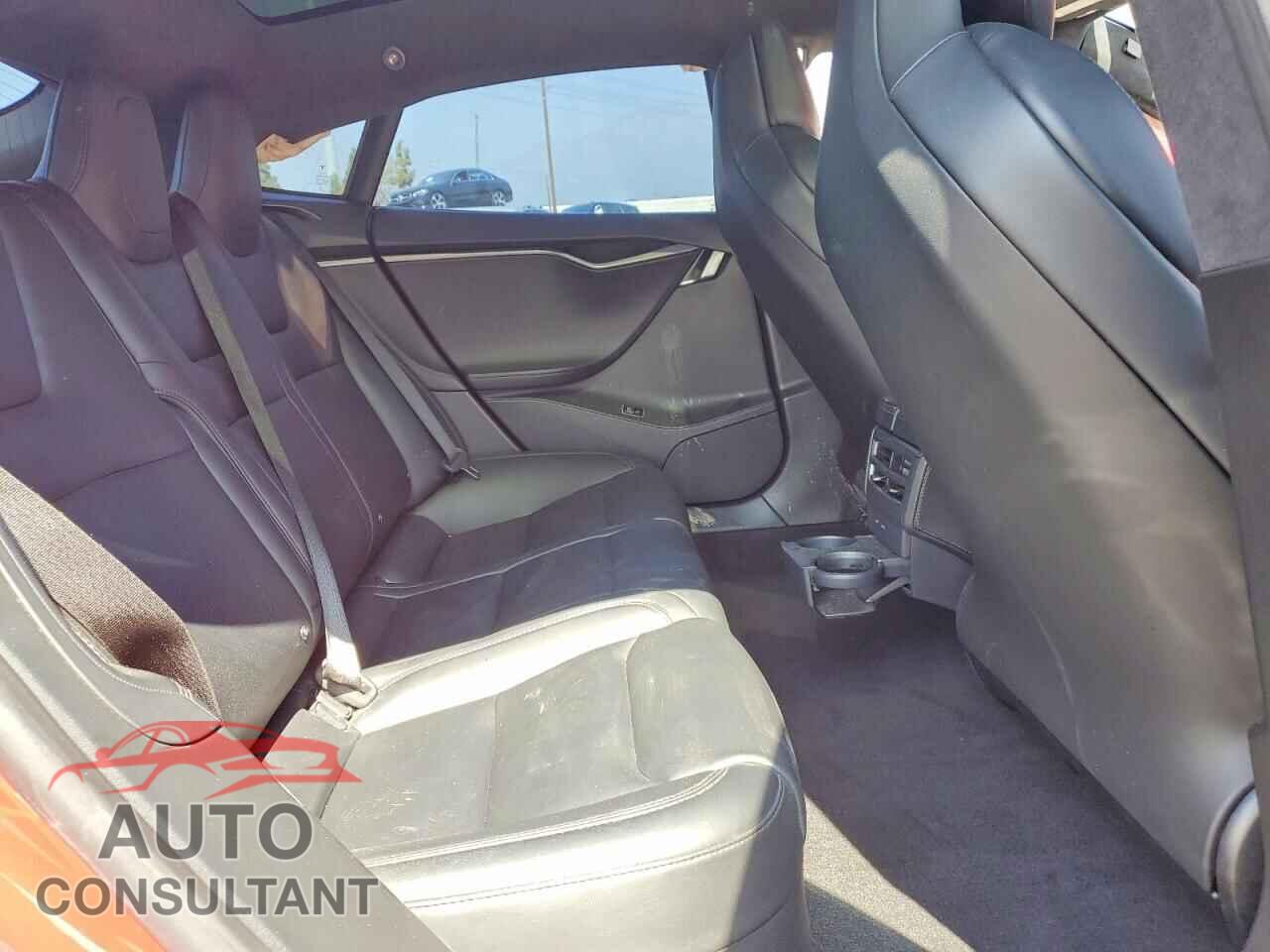 TESLA MODEL S 2019 - 5YJSA1E28KF302548