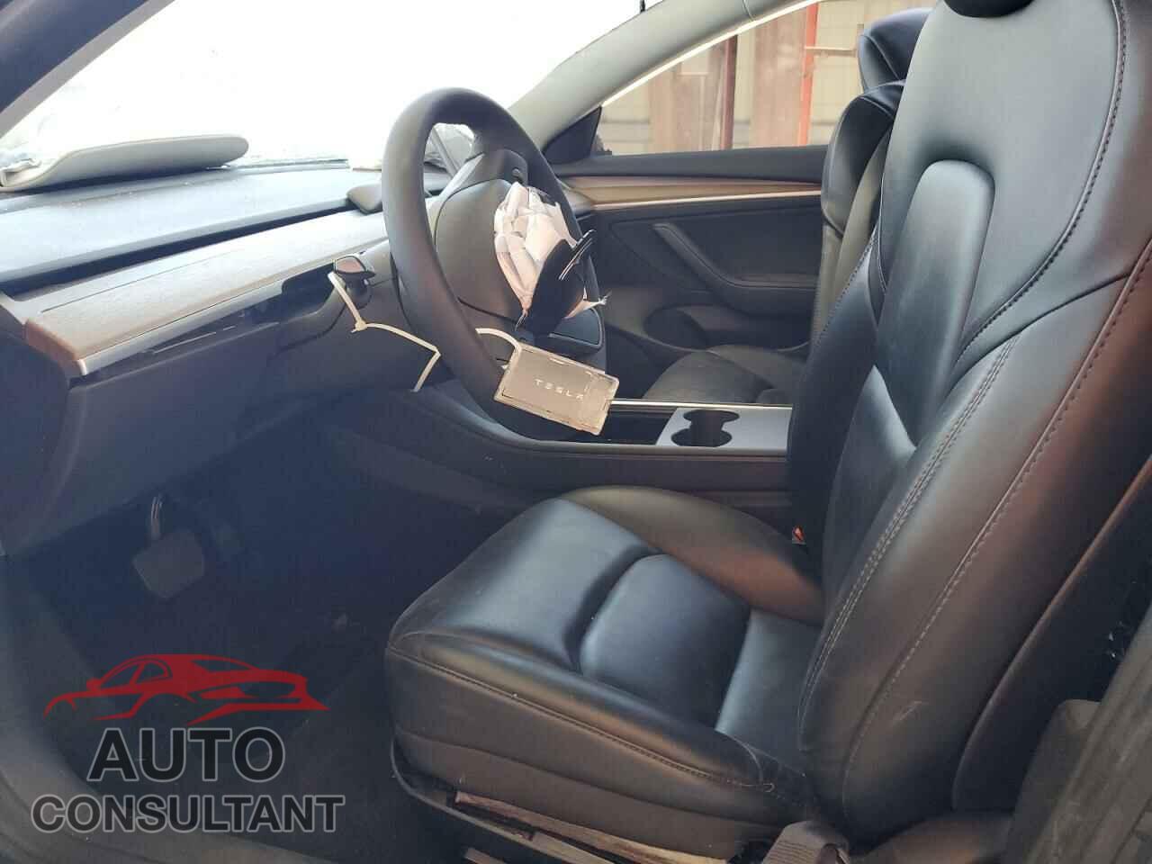 TESLA MODEL 3 2022 - 5YJ3E1EA4NF285493
