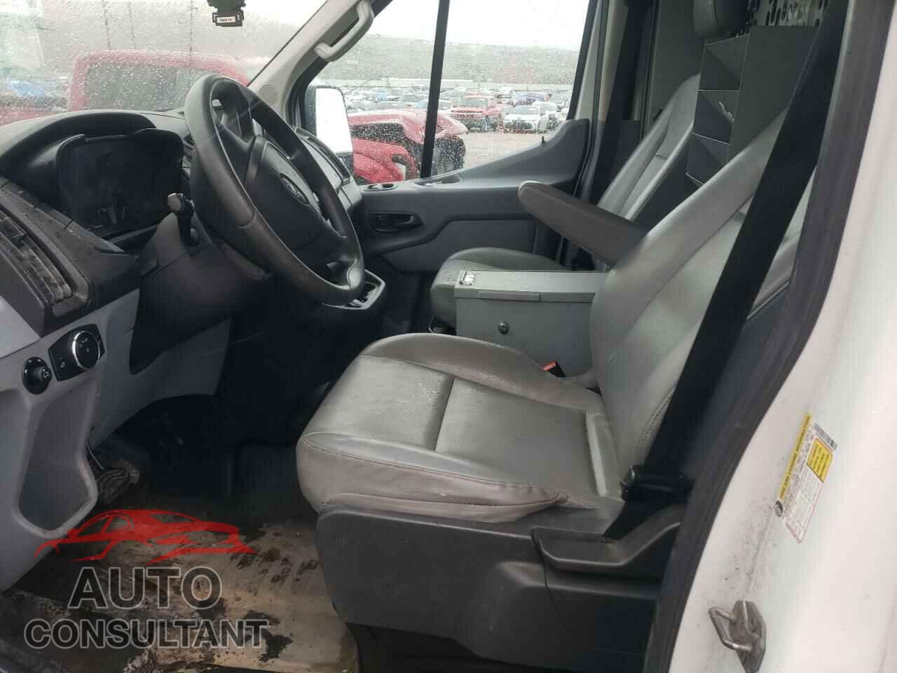 FORD TRANSIT 2017 - 1FTYR2XM4HKA08440