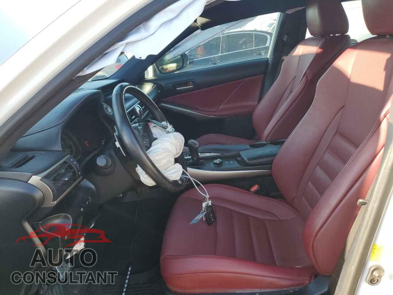 LEXUS IS 2018 - JTHC81D24J5029933