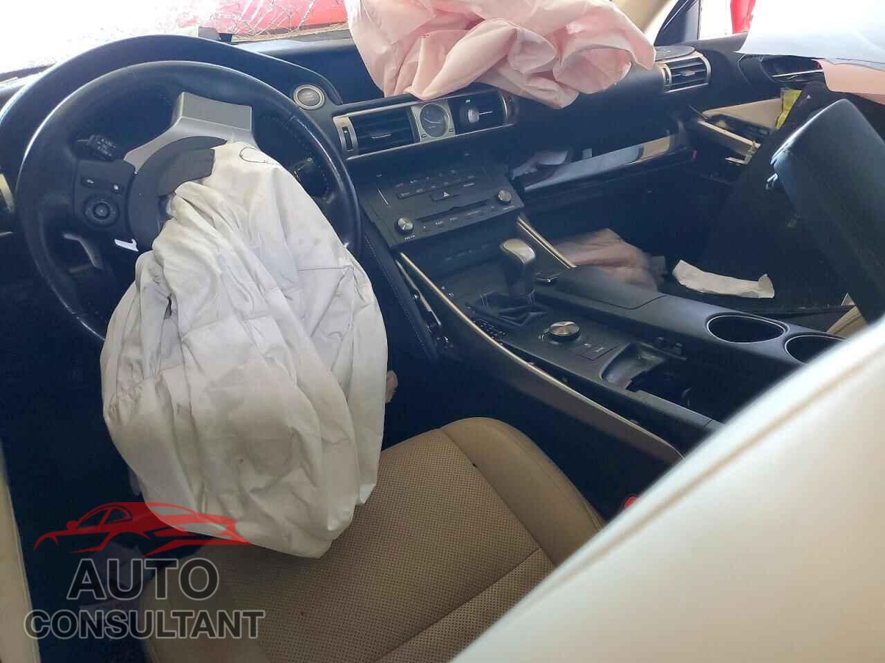 LEXUS IS 2016 - JTHBA1D2XG5021862
