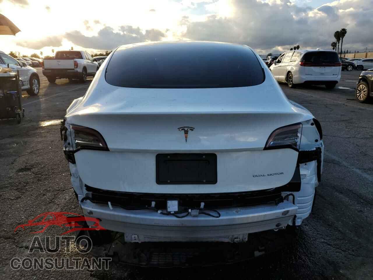TESLA MODEL 3 2022 - 5YJ3E1EB2NF163675