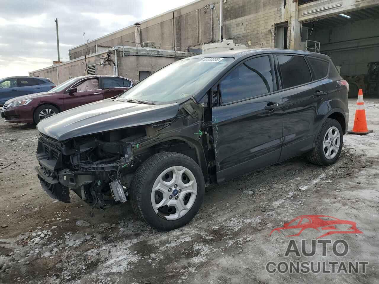 FORD ESCAPE 2017 - 1FMCU0F72HUA75918