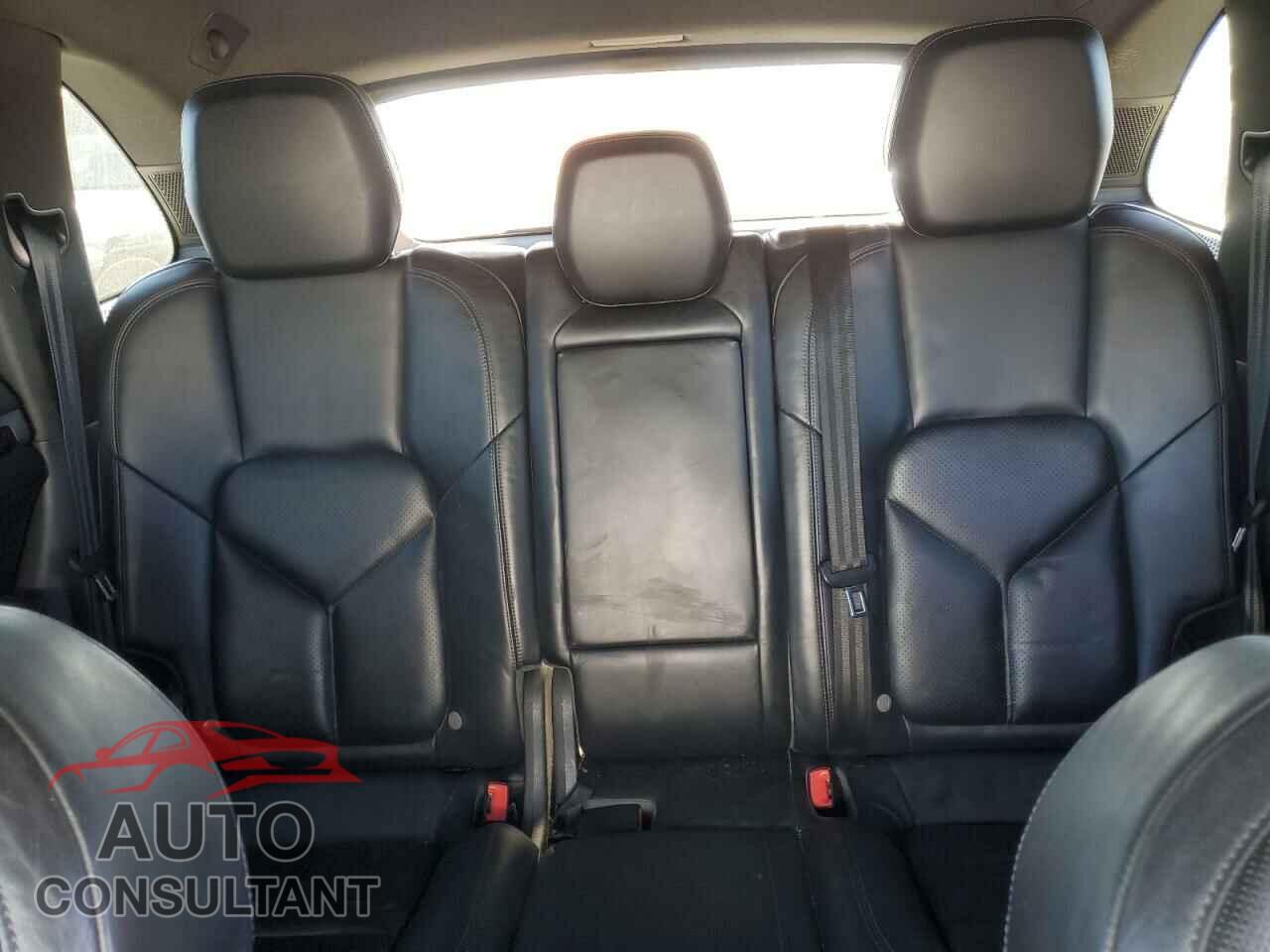 PORSCHE CAYENNE 2013 - WP1AA2A29DLA01034