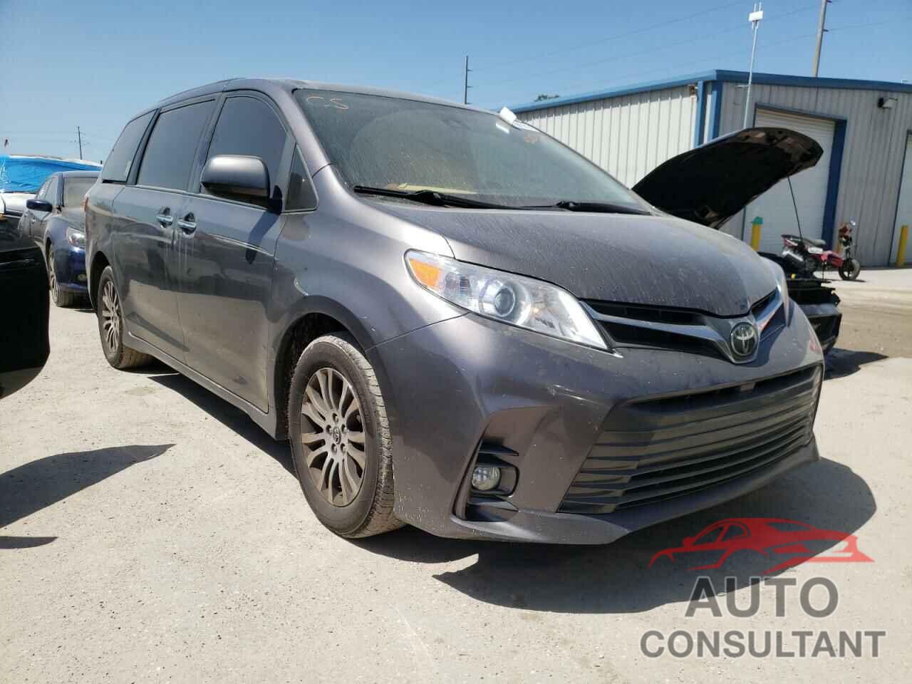 TOYOTA SIENNA 2019 - 5TDYZ3DC5KS994515