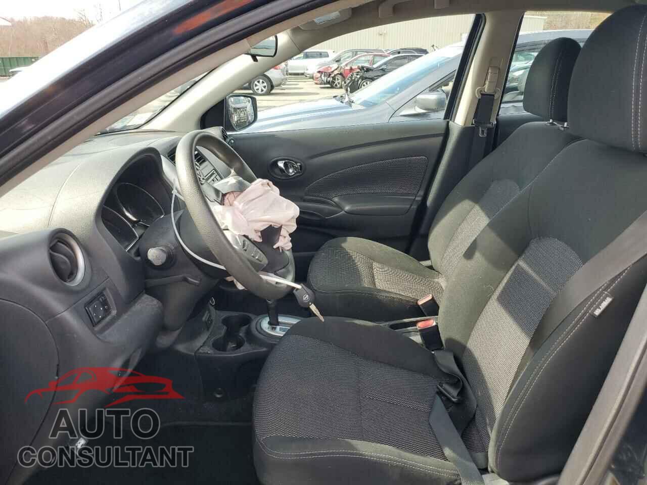 NISSAN VERSA 2017 - 3N1CN7AP3HL842819