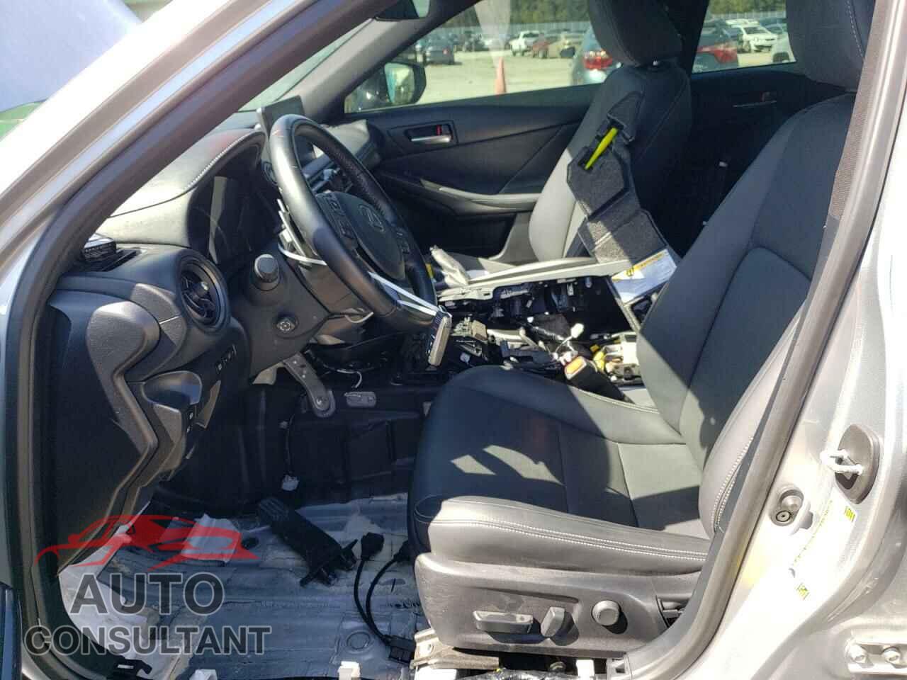 LEXUS IS 2023 - JTHDA1D2XP5123574