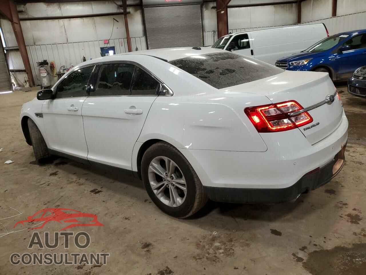 FORD TAURUS 2017 - 1FAHP2E83HG113006
