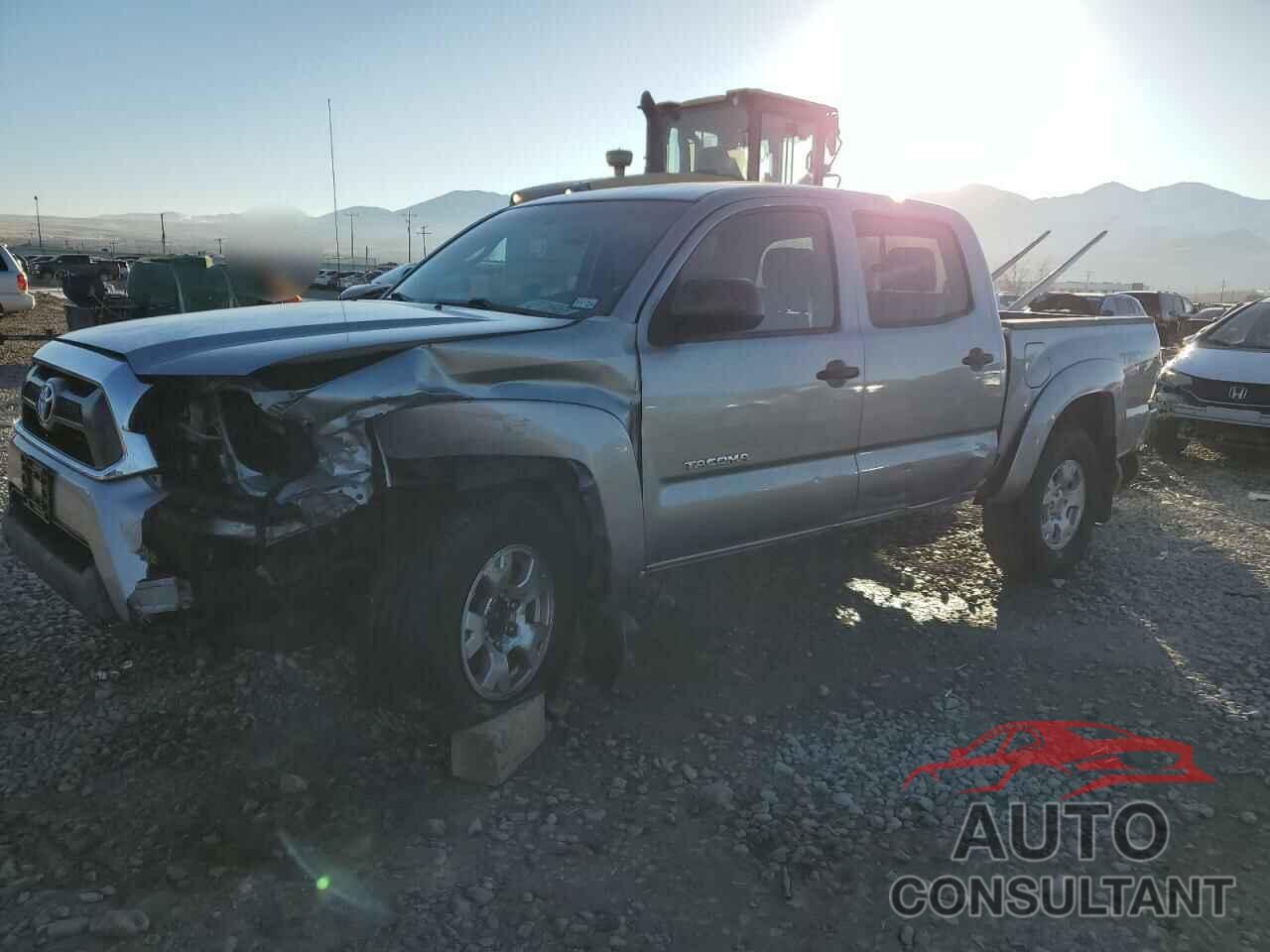 TOYOTA TACOMA 2015 - 5TFLU4EN0FX124959