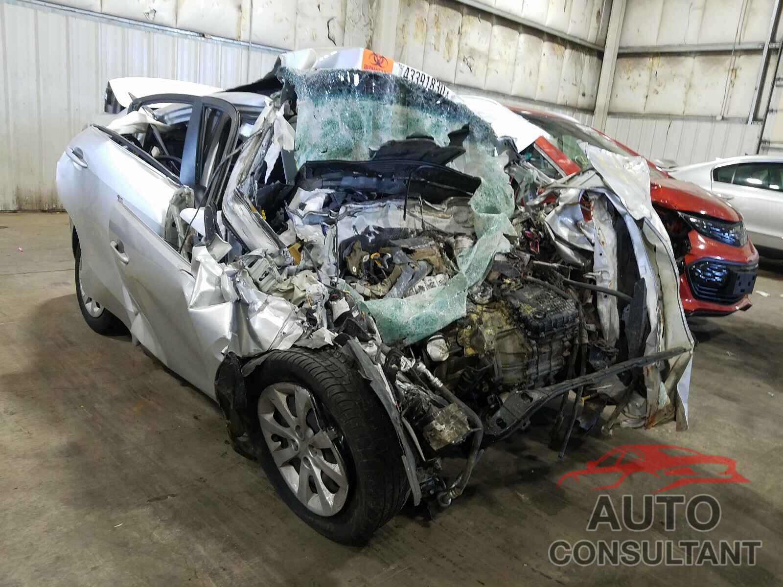 KIA RIO 2017 - KNADM4A33H6015684