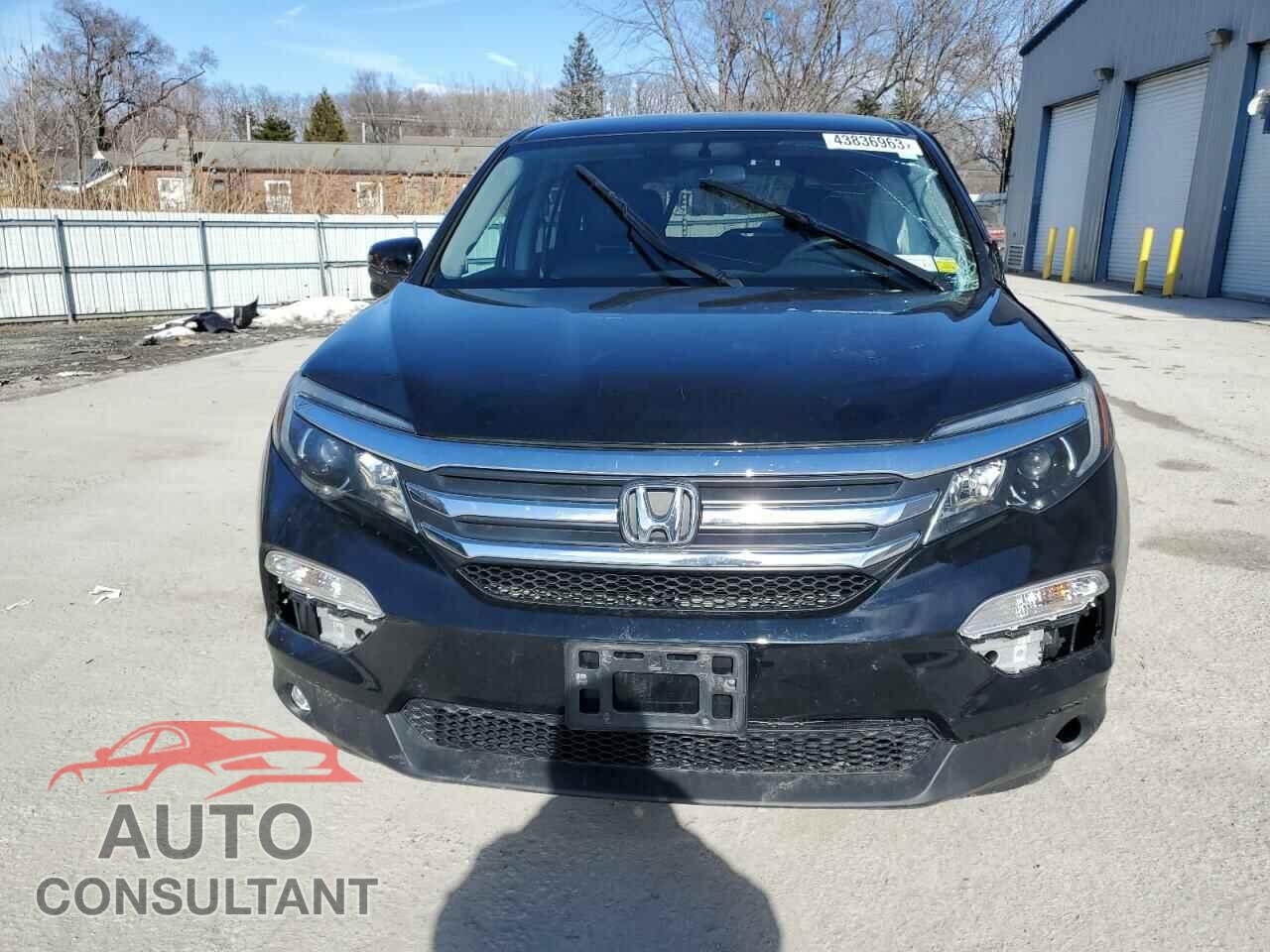 HONDA PILOT 2017 - 5FNYF6H34HB049217