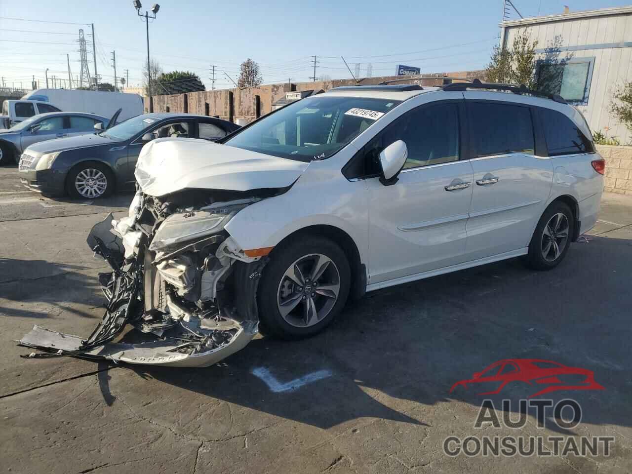 HONDA ODYSSEY 2018 - 5FNRL6H81JB002032