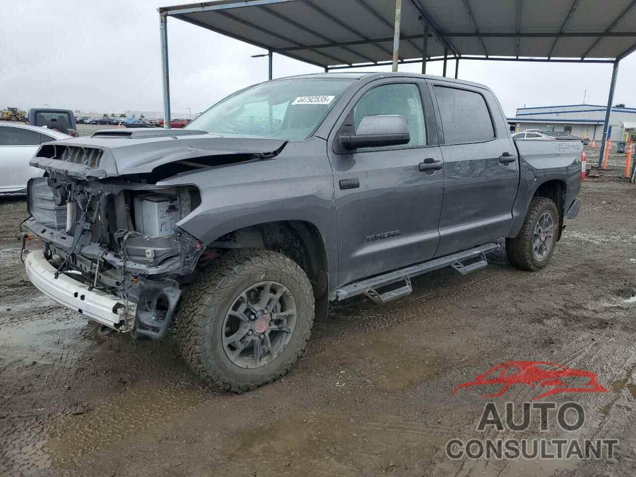 TOYOTA TUNDRA 2020 - 5TFDY5F10LX925946