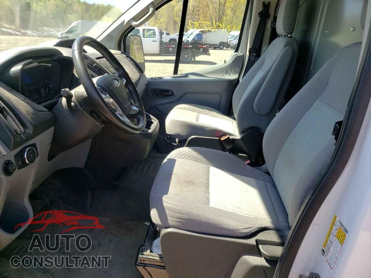FORD TRANSIT CO 2017 - 1FTYR2YM7HKA85124