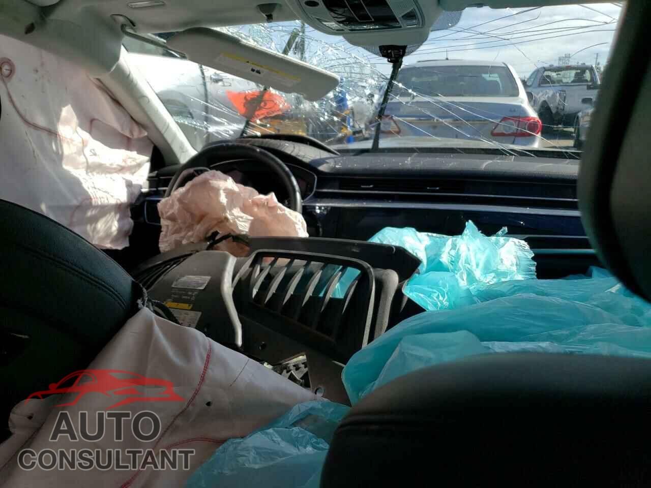 AUDI A8 2019 - WAU8DAF80KN011741