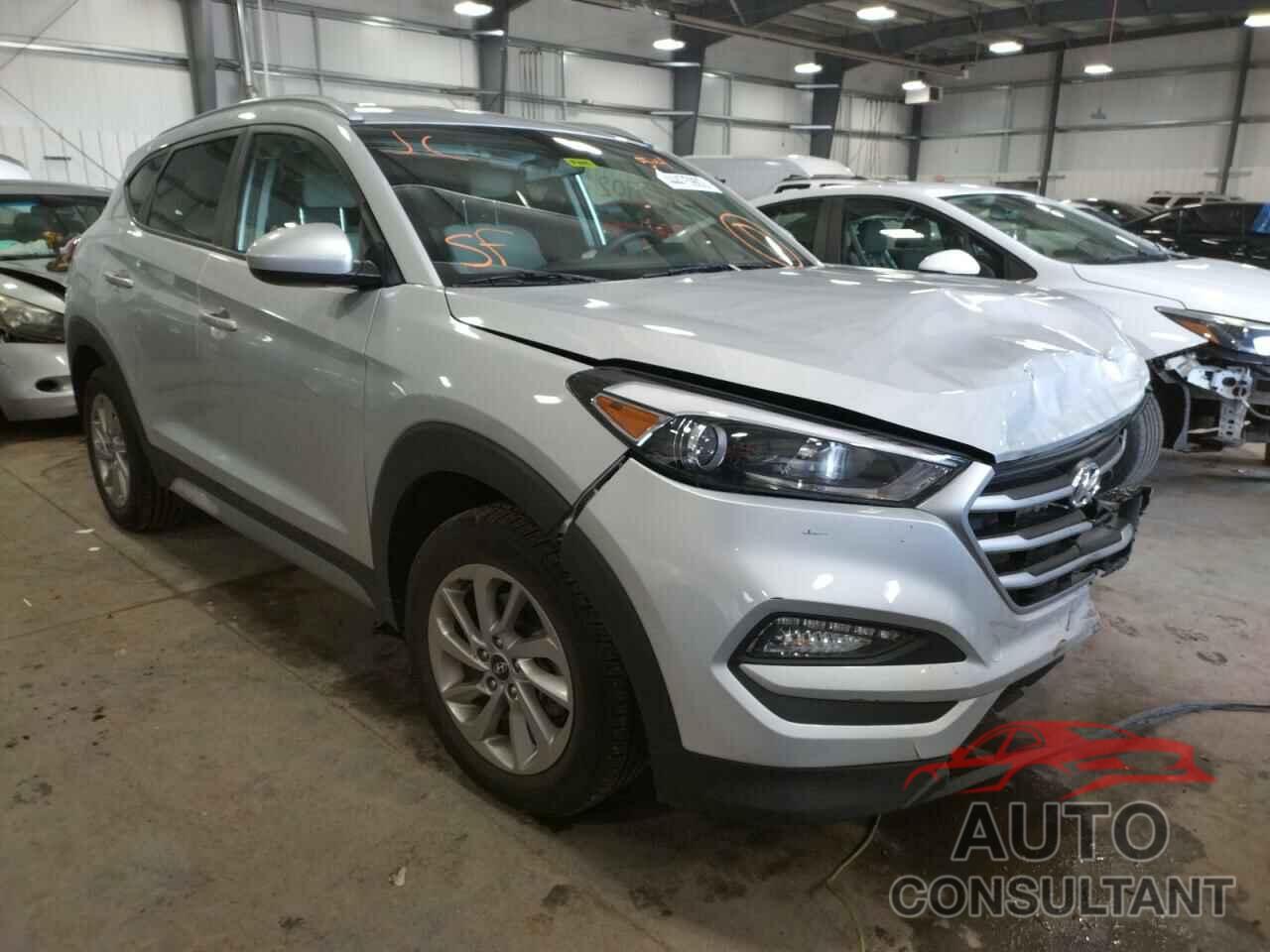 HYUNDAI TUCSON 2018 - KM8J3CA42JU649447