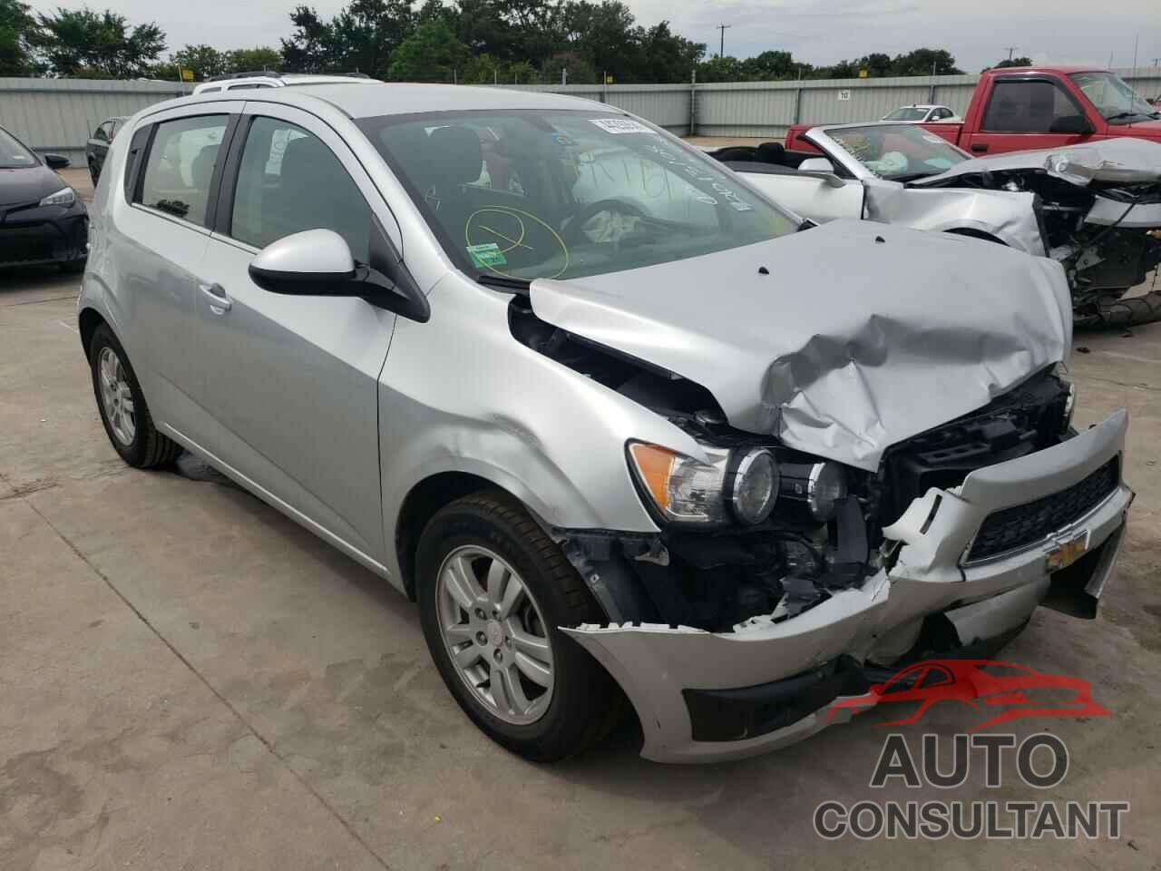 CHEVROLET SONIC 2016 - 1G1JC6SH1G4141611