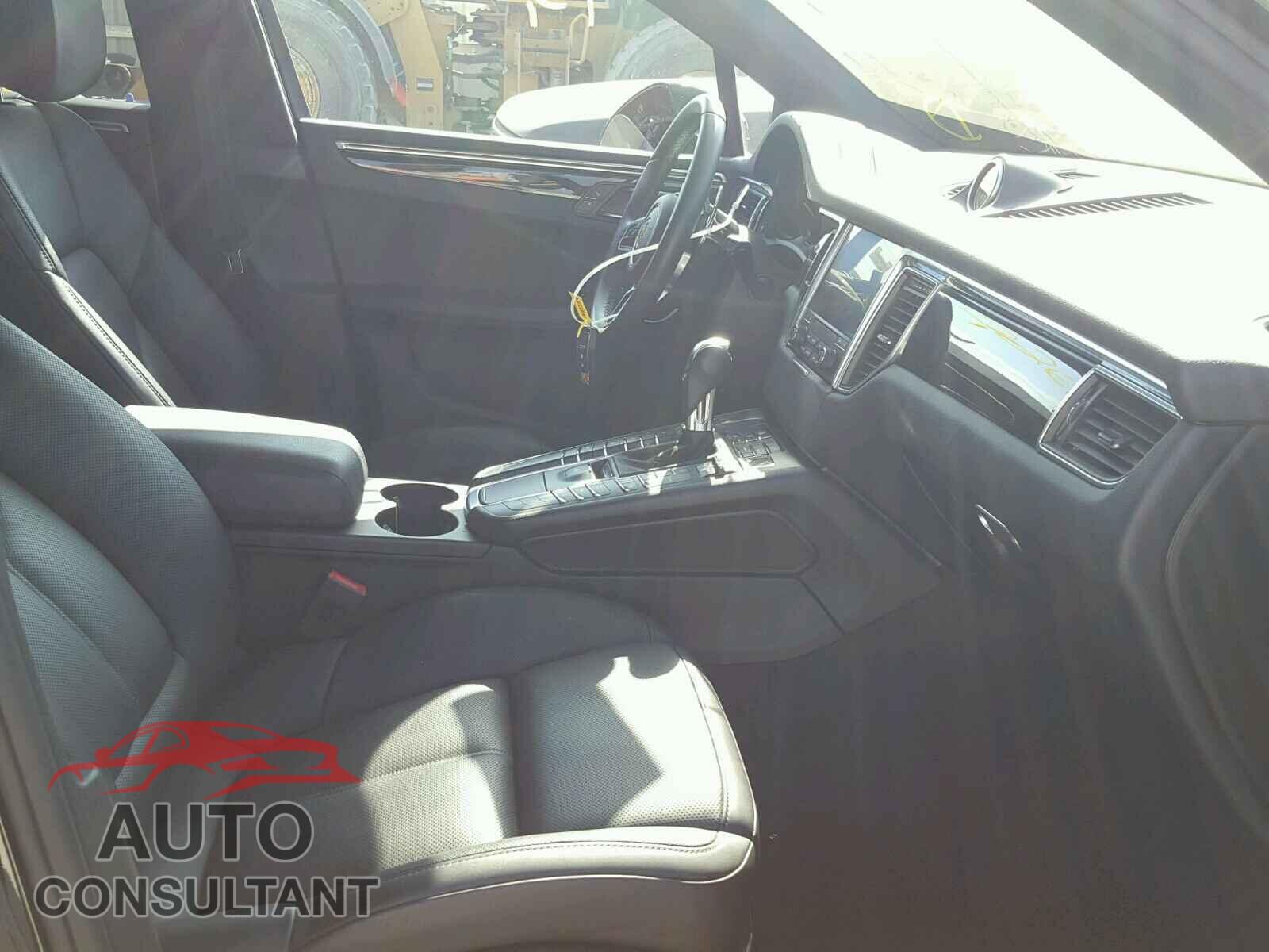 PORSCHE MACAN 2017 - WP1AA2A59HLB06544