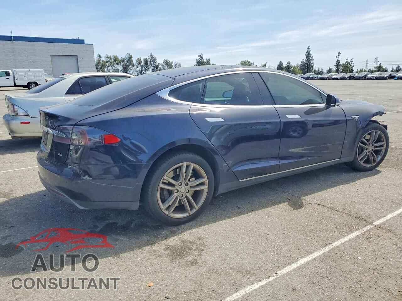 TESLA MODEL S 2014 - 5YJSA1H18EFP52997