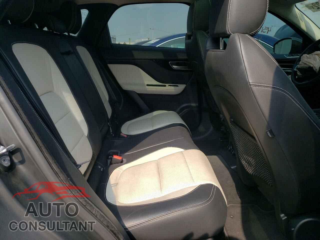 JAGUAR F-PACE 2017 - SADCL2BV6HA047617