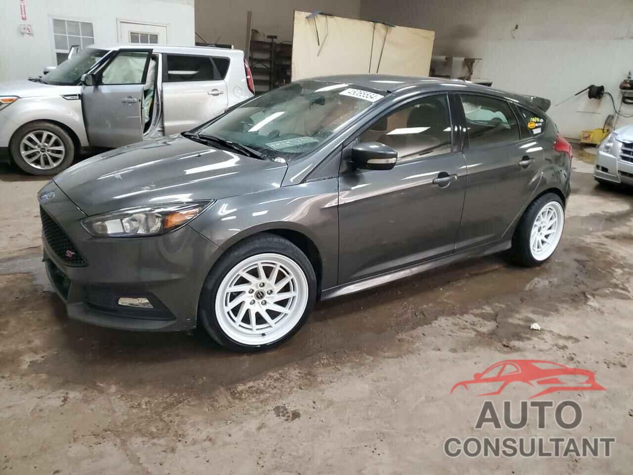 FORD FOCUS 2018 - 1FADP3L91JL289405