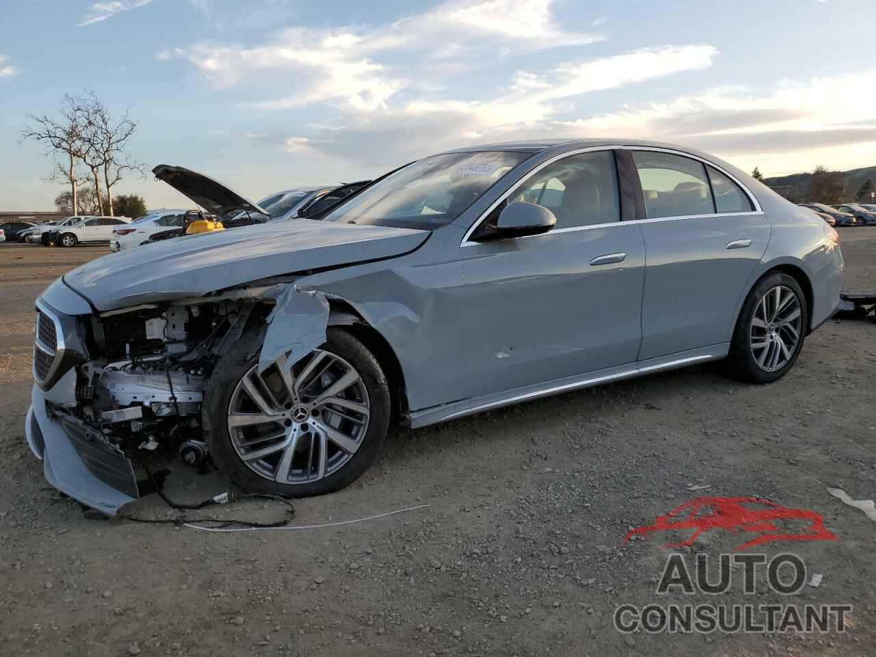 MERCEDES-BENZ E-CLASS 2024 - W1KLF4HB2RA033443