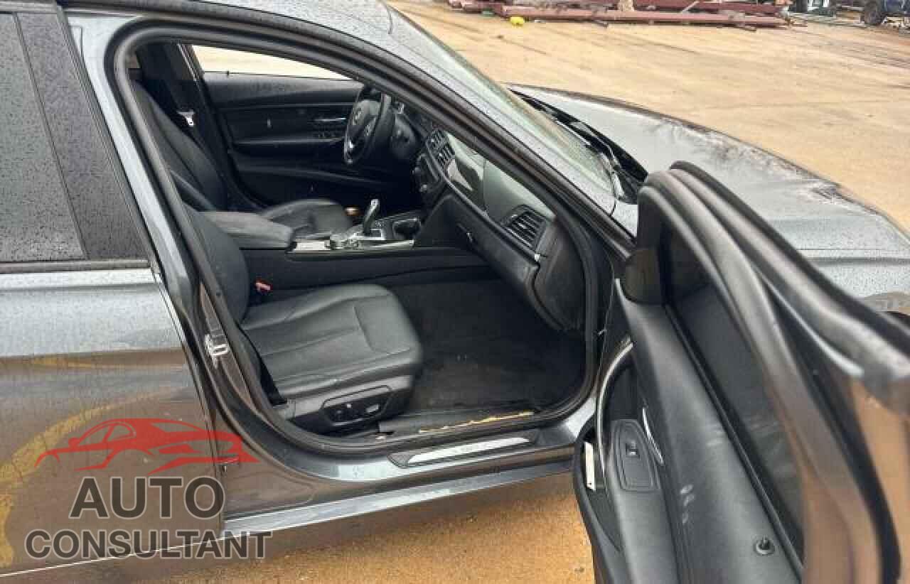 BMW 3 SERIES 2015 - WBA3A5C52FP605553