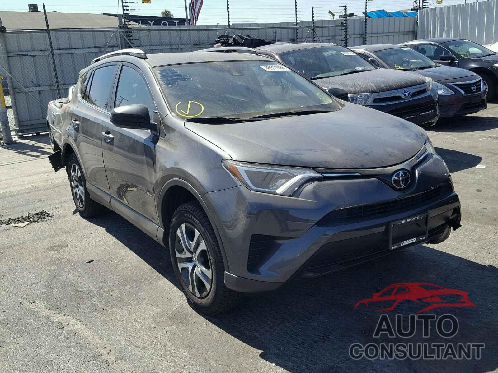 TOYOTA RAV4 LE 2017 - JTMZFREV2HJ134772