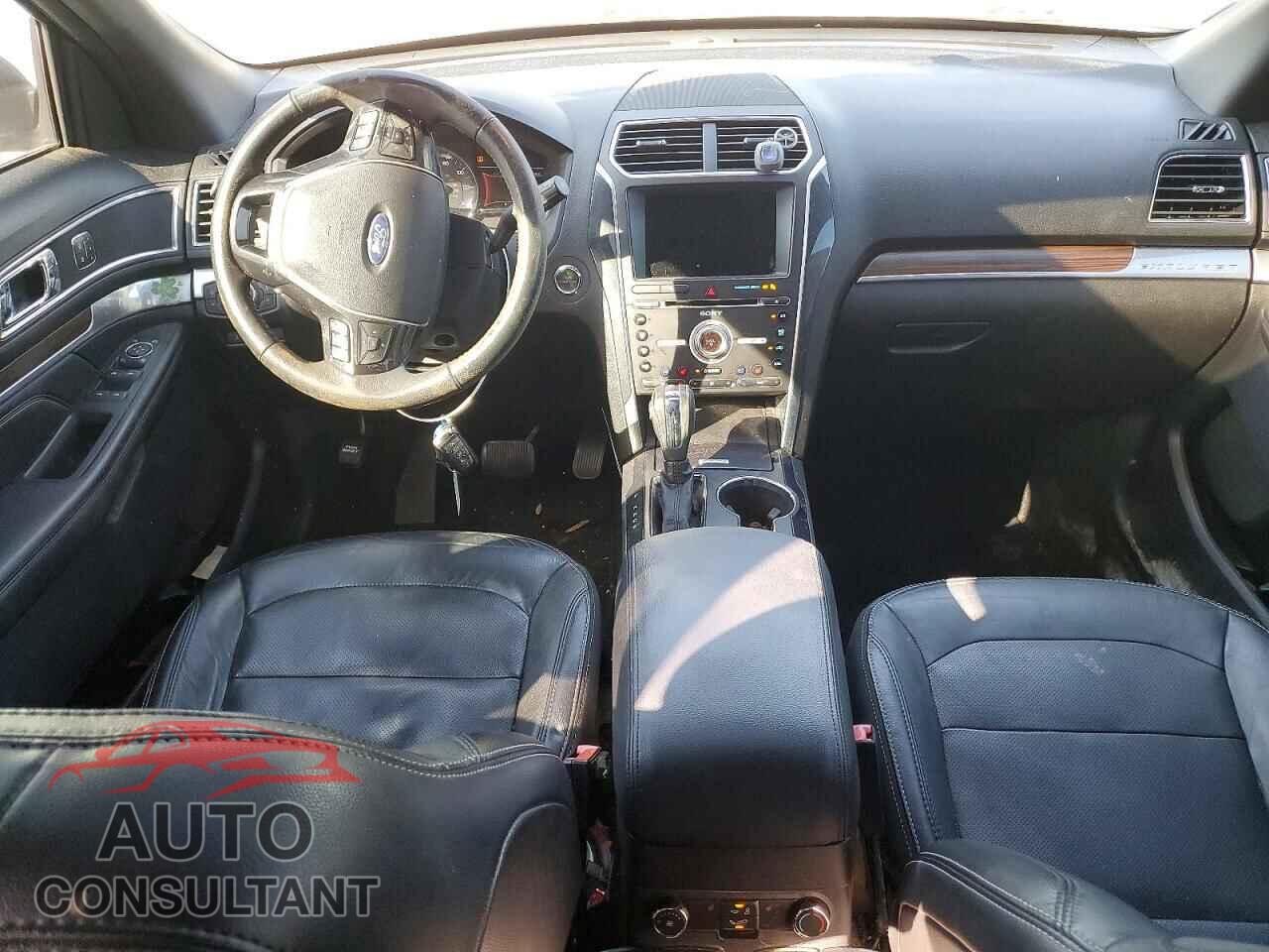 FORD EXPLORER 2018 - 1FM5K7F83JGB84022